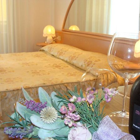 Hotel Villa Luisa Lignano Sabbiadoro Eksteriør bilde