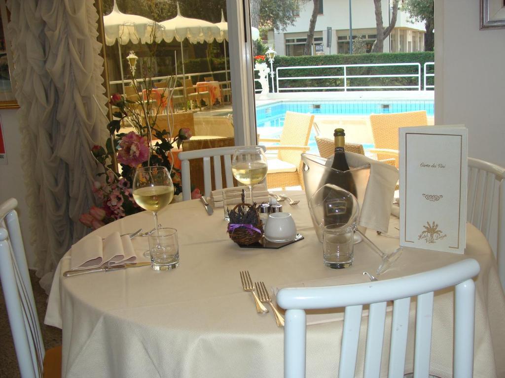 Hotel Villa Luisa Lignano Sabbiadoro Eksteriør bilde